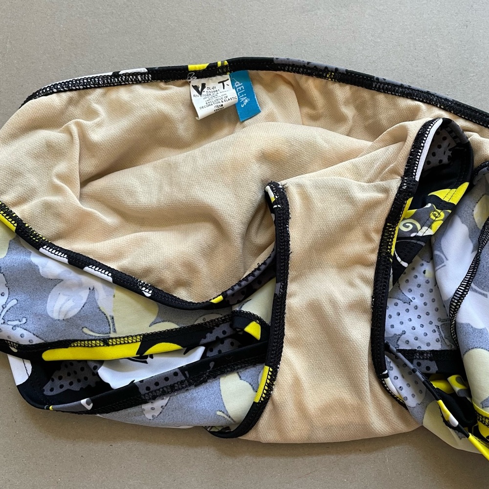 dELiA*s butterfly bikini - Picture 8 of 8